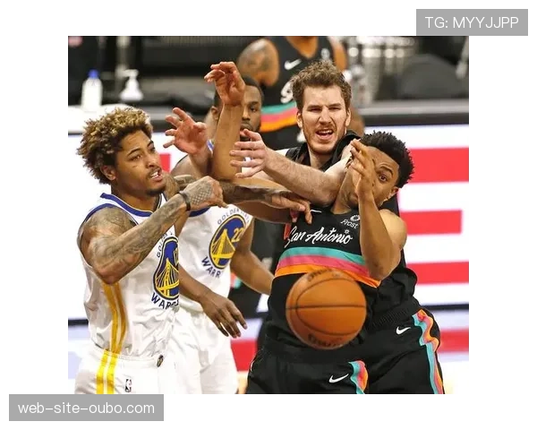 马刺六人得分上双轻取篮网 豪取11连胜逼近西部榜首